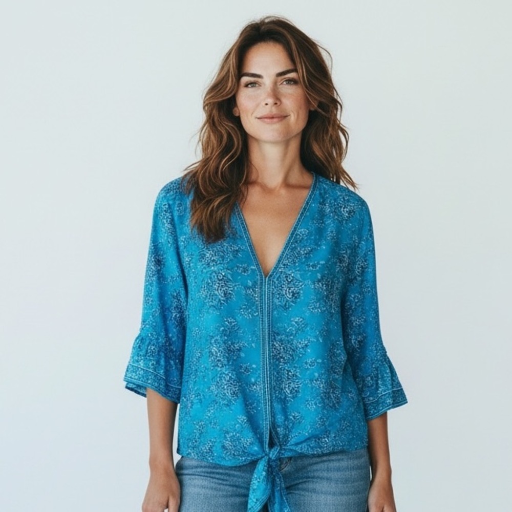 Max Studio ladies blouse size M. NWOT